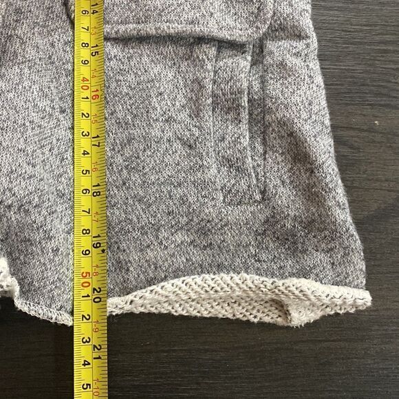 Cabi jacket Style #393 gray one button is missing - Picture 9 of 9